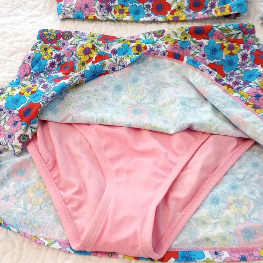 Draper James Bright Floral 2-Piece Ruffle Skirted Bikini - Picture 2 of 3